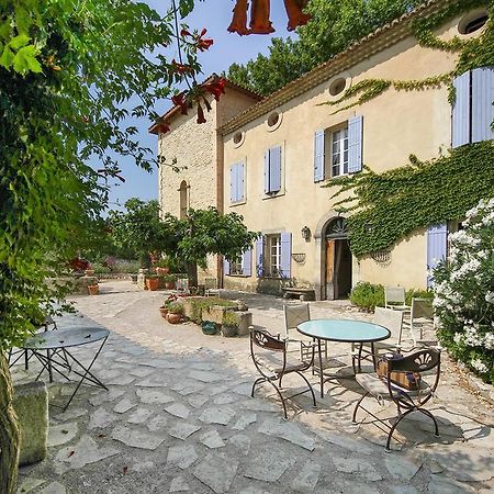Gite Des Carmes And Spa Le Thor Esterno foto