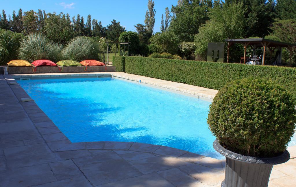 Gite Des Carmes And Spa Le Thor Esterno foto