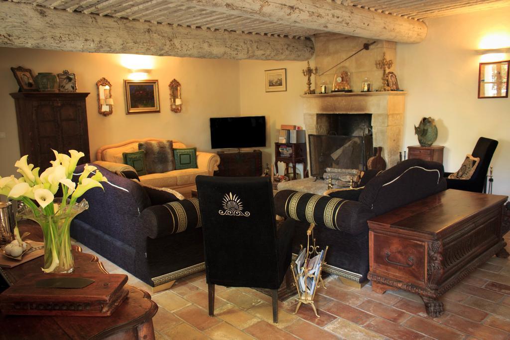 Gite Des Carmes And Spa Le Thor Esterno foto