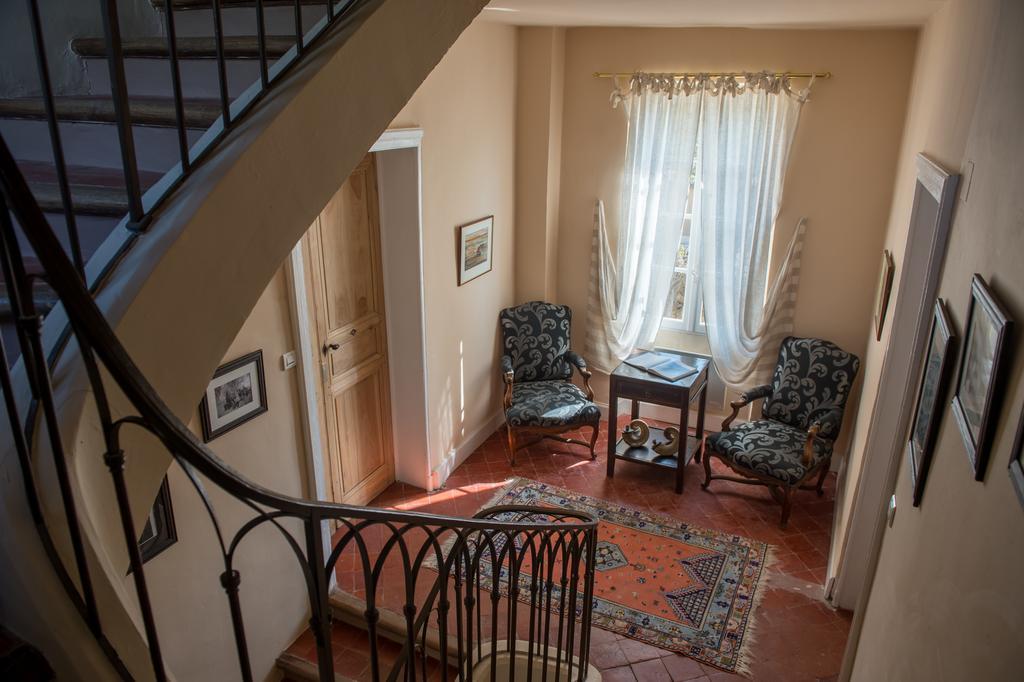 Gite Des Carmes And Spa Le Thor Esterno foto